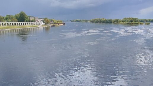 Необыкновенные виды на реку Волхов и Новгородский Кремль