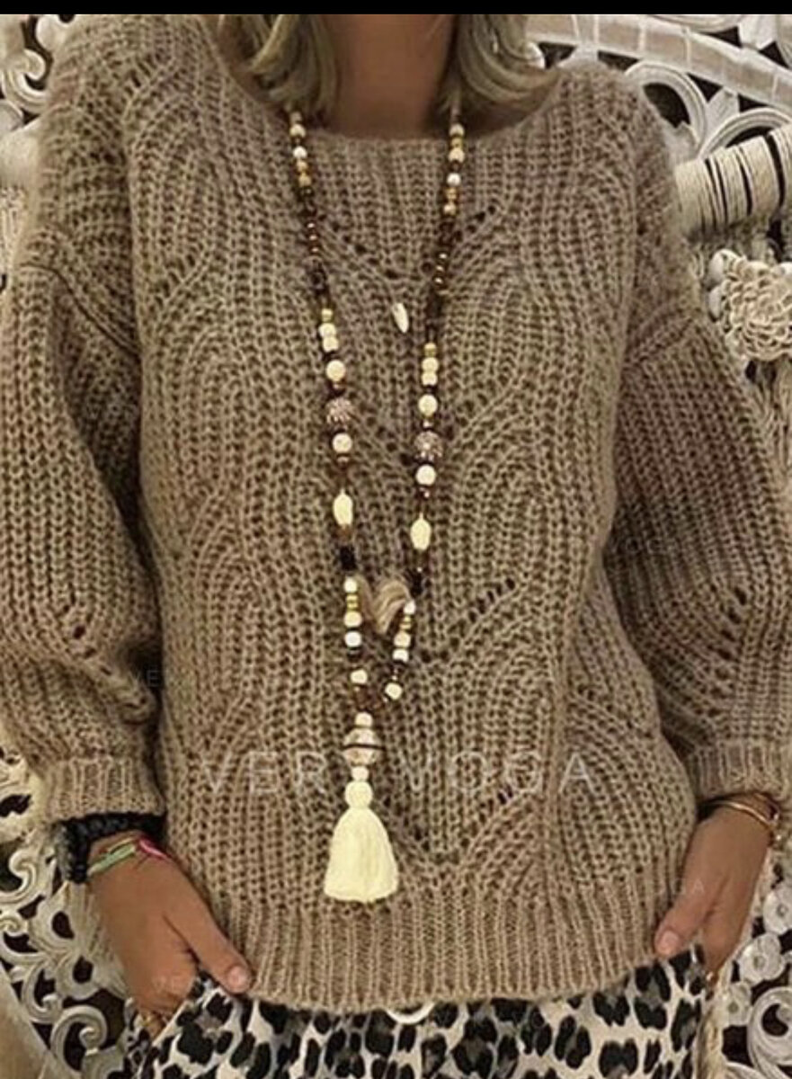 Женский пуловер оверсайз. Фотография взята в открытом доступе интернета.