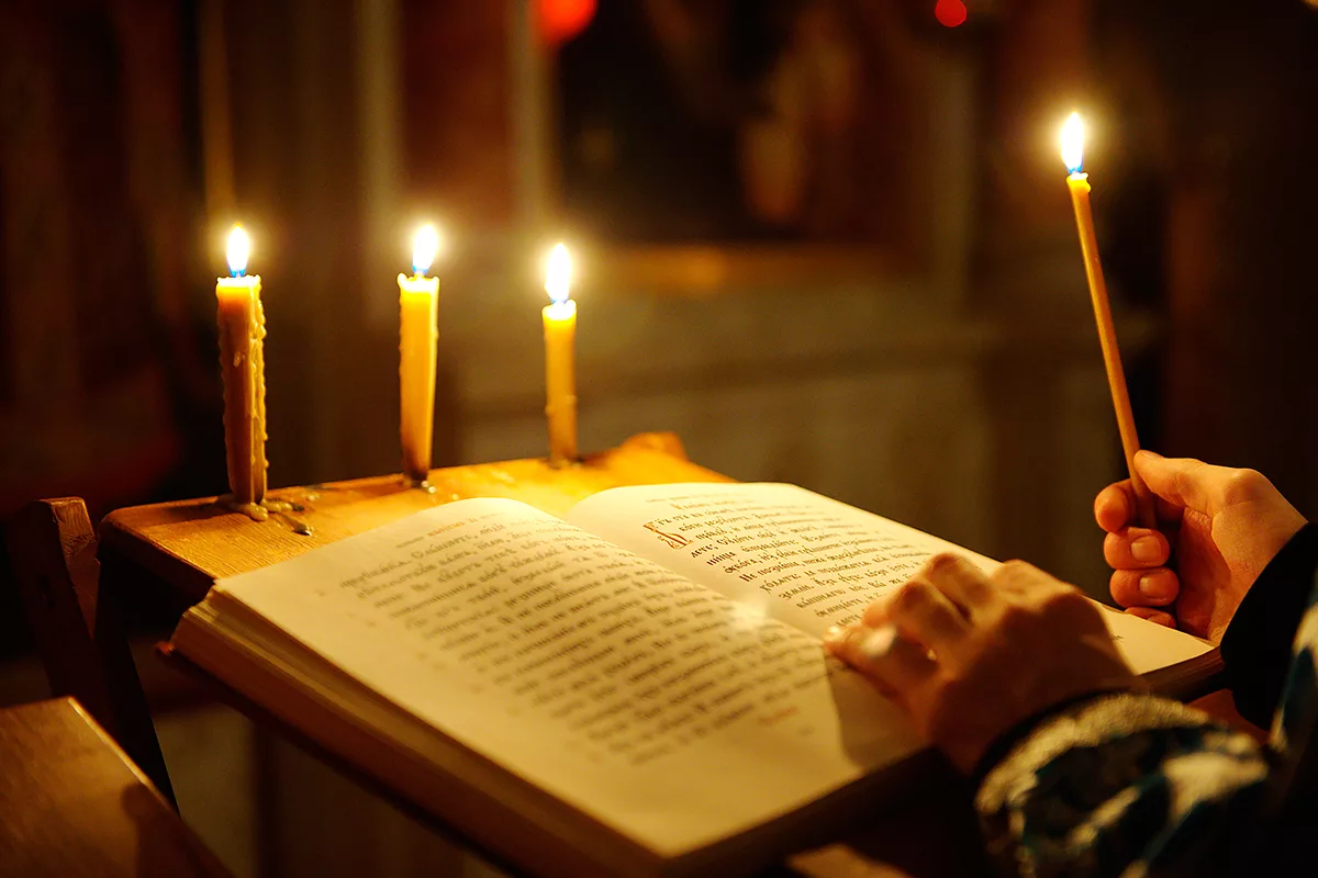 Псалтирь - это такая уникальная книга, которая по словам святителя Иоанна Кронштадтского "легко может быть приложена к нашей душе".-2