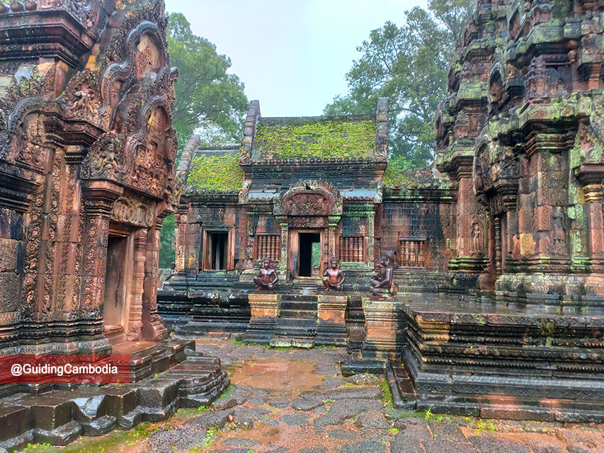 Banteay Srei temple