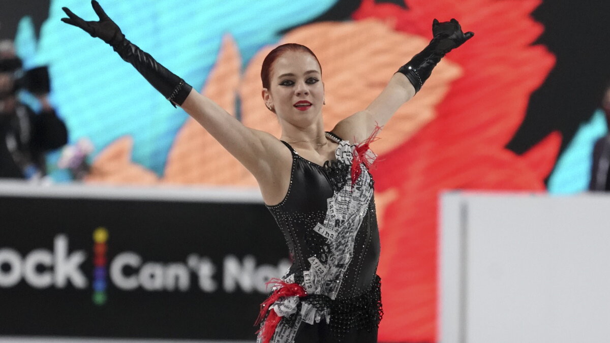    Александра Трусова с одним квадом выиграла Гран-При США. Фото: REUTERS