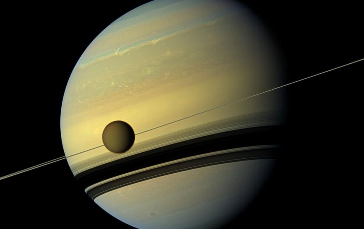    NASA планирует найти жизнь на спутнике Сатурна