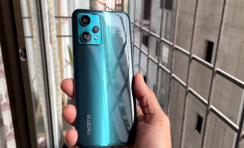 Realme 9 Pro+ side panel image view 