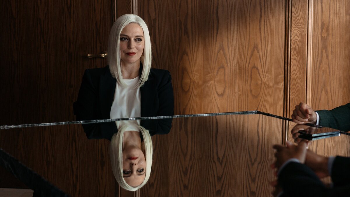    Нелли Уварова на съемках сериала «Содержанки» Фото: онлайн-кинотеатр START