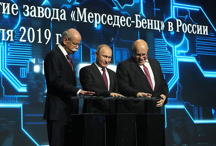 Почему Владимир Путин игнорировал открытие автозавода "Москвич"