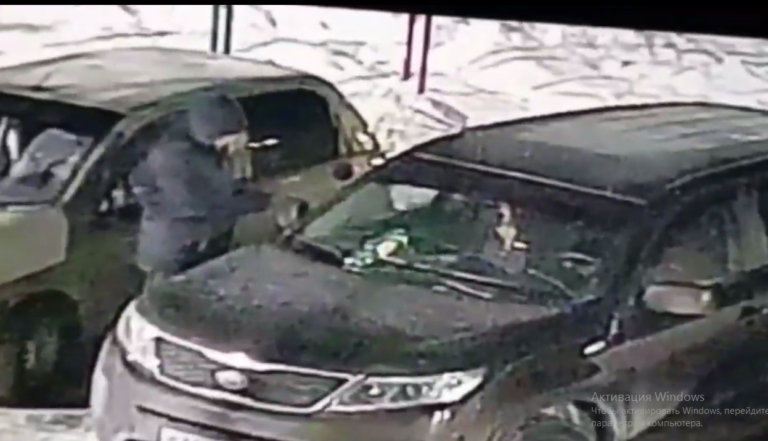    Житель Оренбурга поджег иномарку знакомого из-за долга в 1,5 млн рублей Белов Михаил Александрович