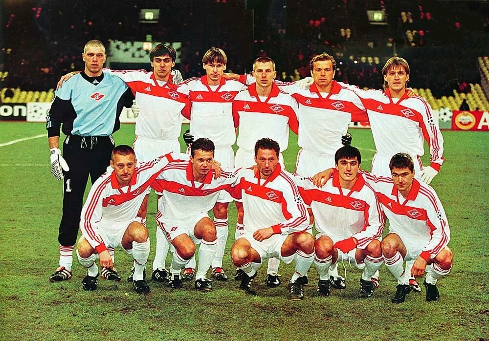 Спартак перед игрой Лиги Чемпионов 1999/2000. Яндекс Фото