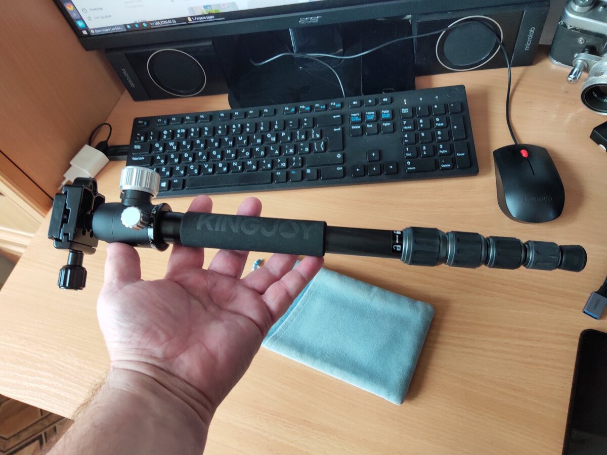 Удобный монопод. Открутил одну ножку и получил монопод. Листайте >>>