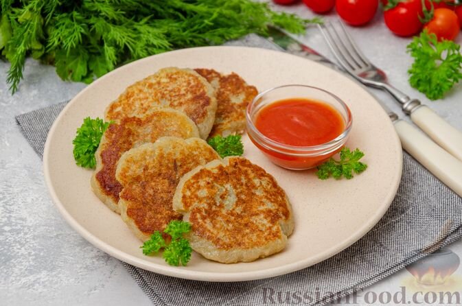 картофель, лук репчатый, соль, масло растительное