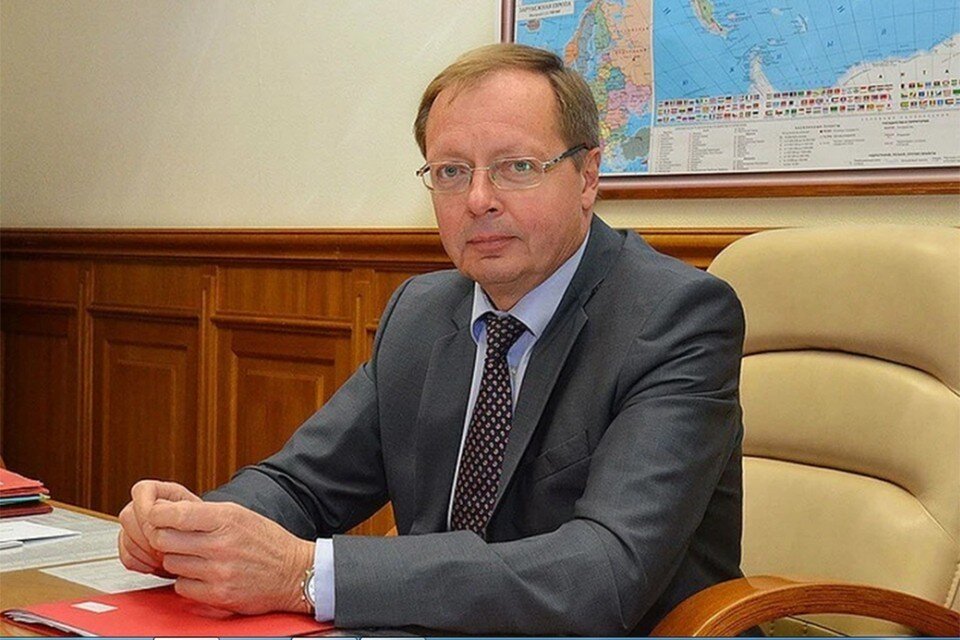     Посол РФ в Великобритании Андрей Келин назвал "теряющими смысл" обсуждения COVID-паспортов  GLOBAL LOOK PRESS