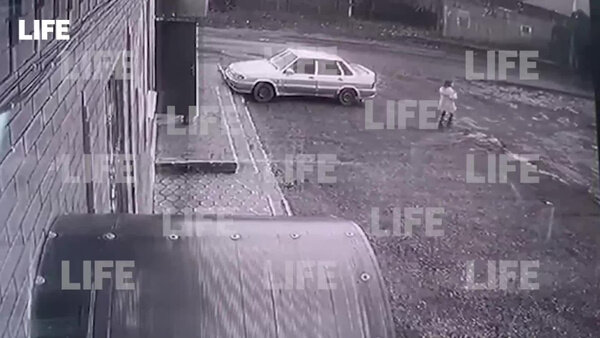 Камера сняла девочку в Ростовской области перед смертью. Видео © LIFE