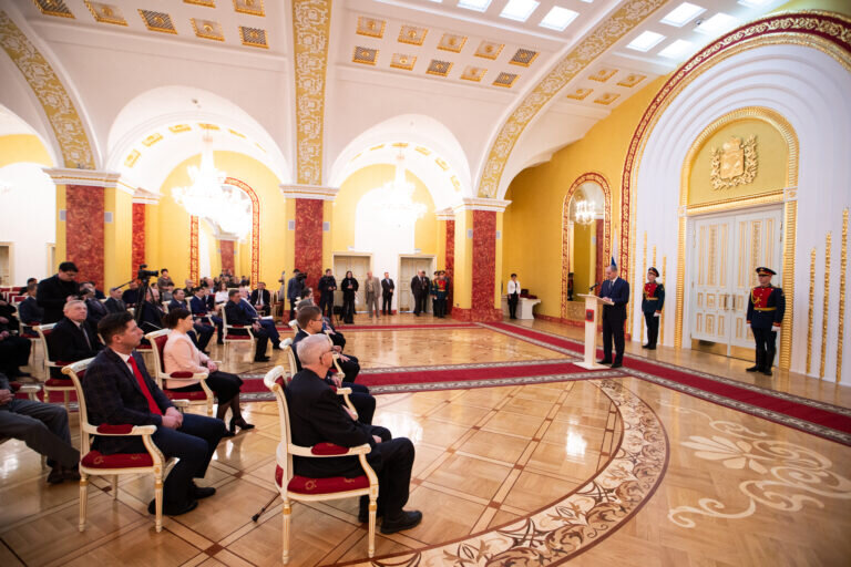    27 жителей Оренбургской области отмечены государственными и региональными наградами Марина Шарт