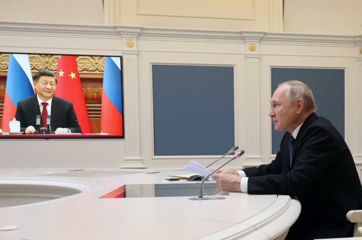    Добрые традиции. О чем Путин говорил с Си под конец года?