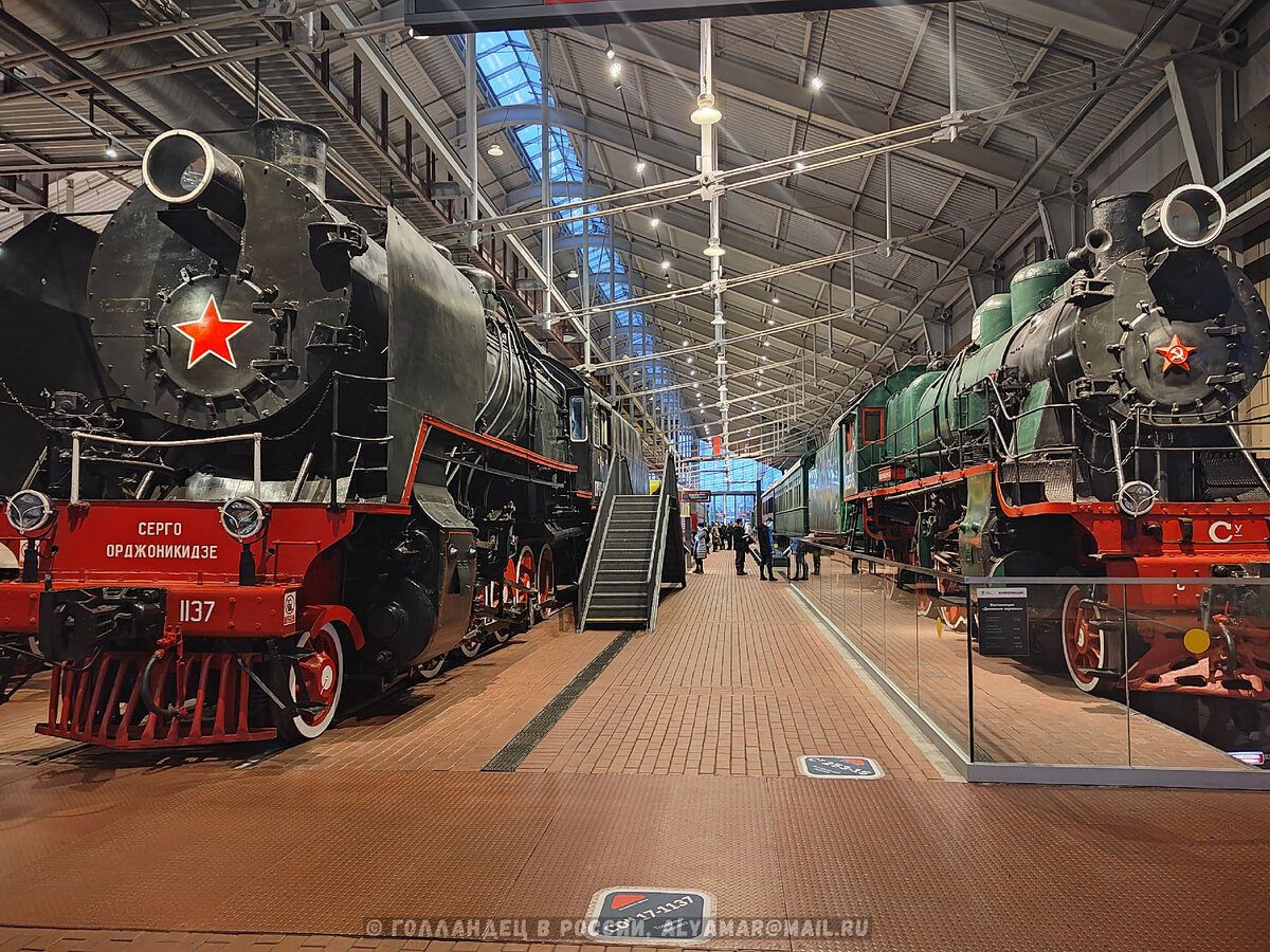 Тут много вагонов и паровозов разных времён. Все в оригинальном виде. Фото: из личного архива