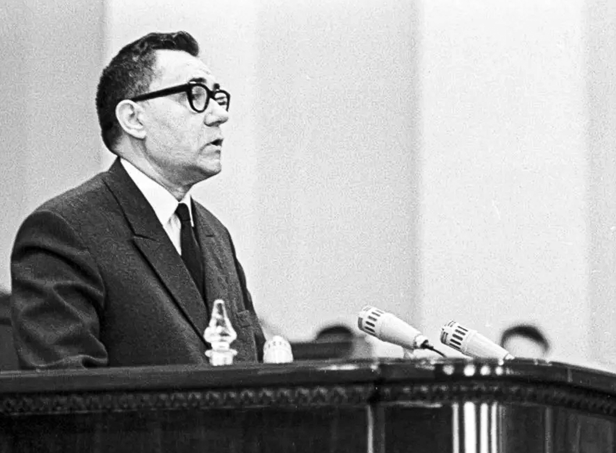 \"У Горбачева помощники больше похожи на марсиан. Они не понимают реалии ...