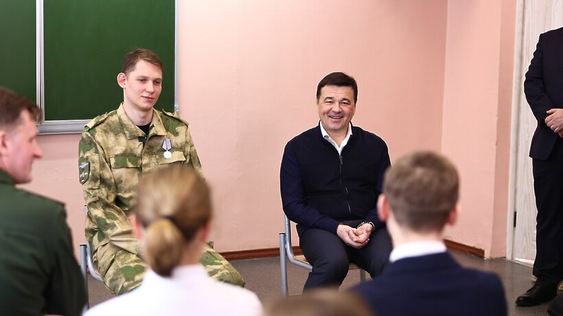    Губернатор Подмосковья Андрей Воробьев посетил Лицей Климовска © Пресс-служба Губернатора и Правительства Московской области