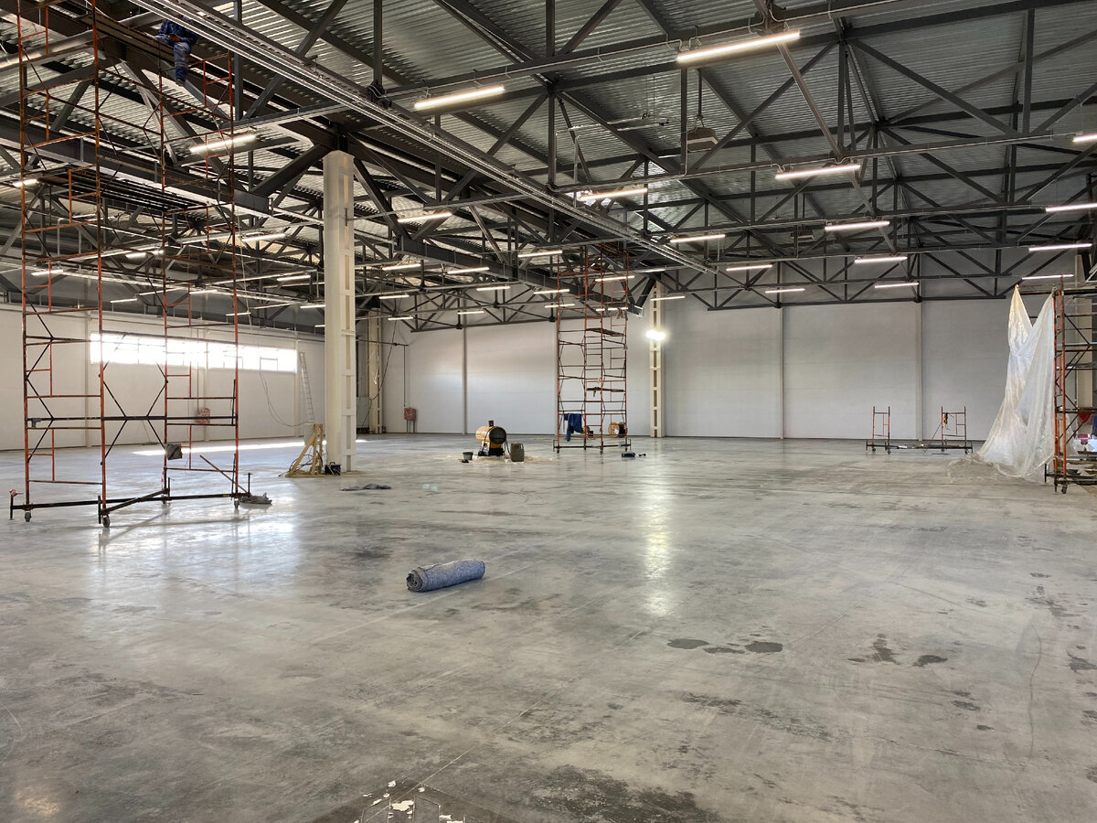 Склад до разметки, еще ведутся строительные работы