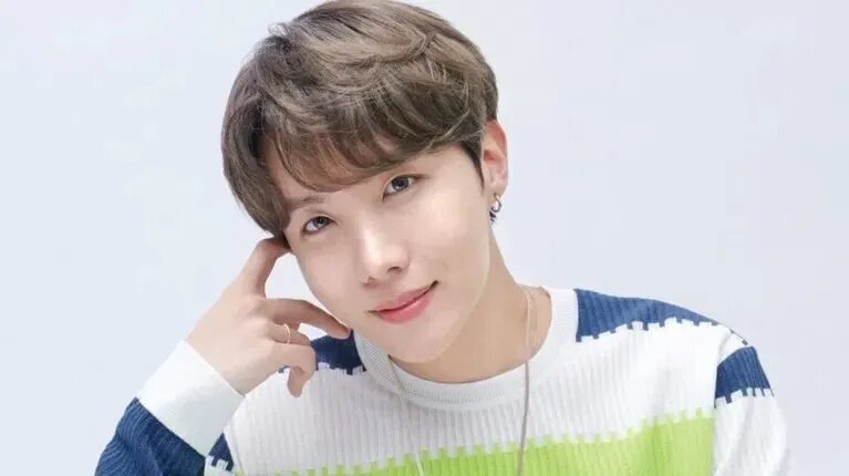 Джей-Хоуп (J-Hope) из BTS. Фото = Официальный источник 