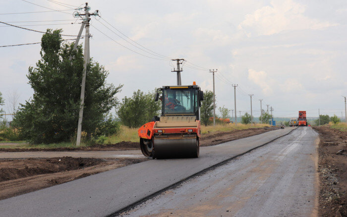    В Ташлинском районе завершается строительство и капремонт 14 автодорог Кристина Просвиркина