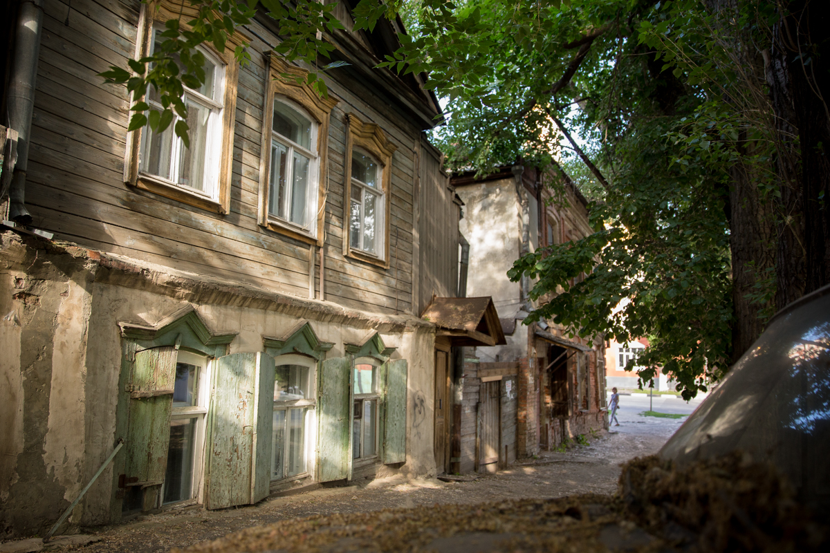 Russian province. Улочки Саратова. Закоулки Коломны. Старинные улочки Саратова. Саратов окраина города.