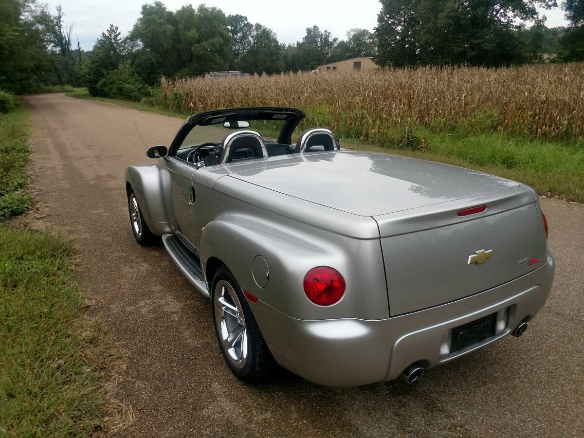 Chevrolet SSR багажник