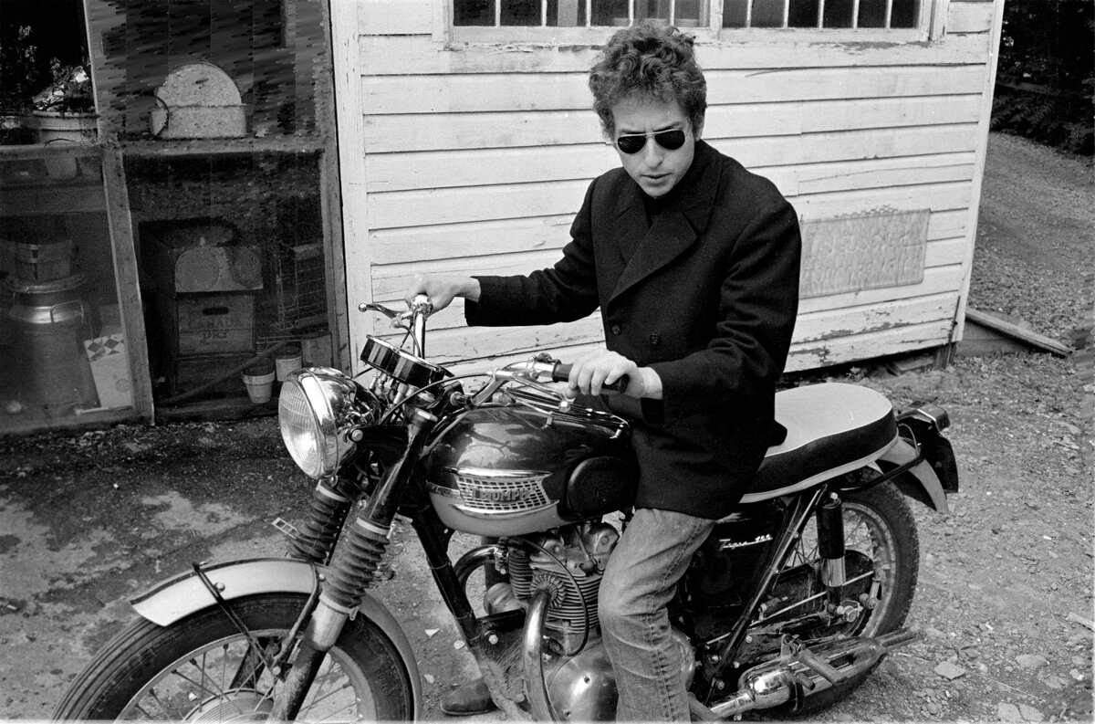 Как Боб Дилан разбился на мотоцикле и пересмотрел свою жизнь (или нет) |  Рок-барахолка | Дзен