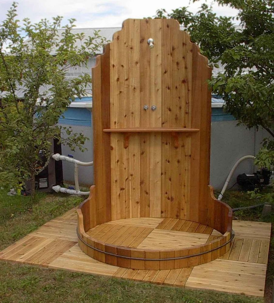 деревянный душ на дачу