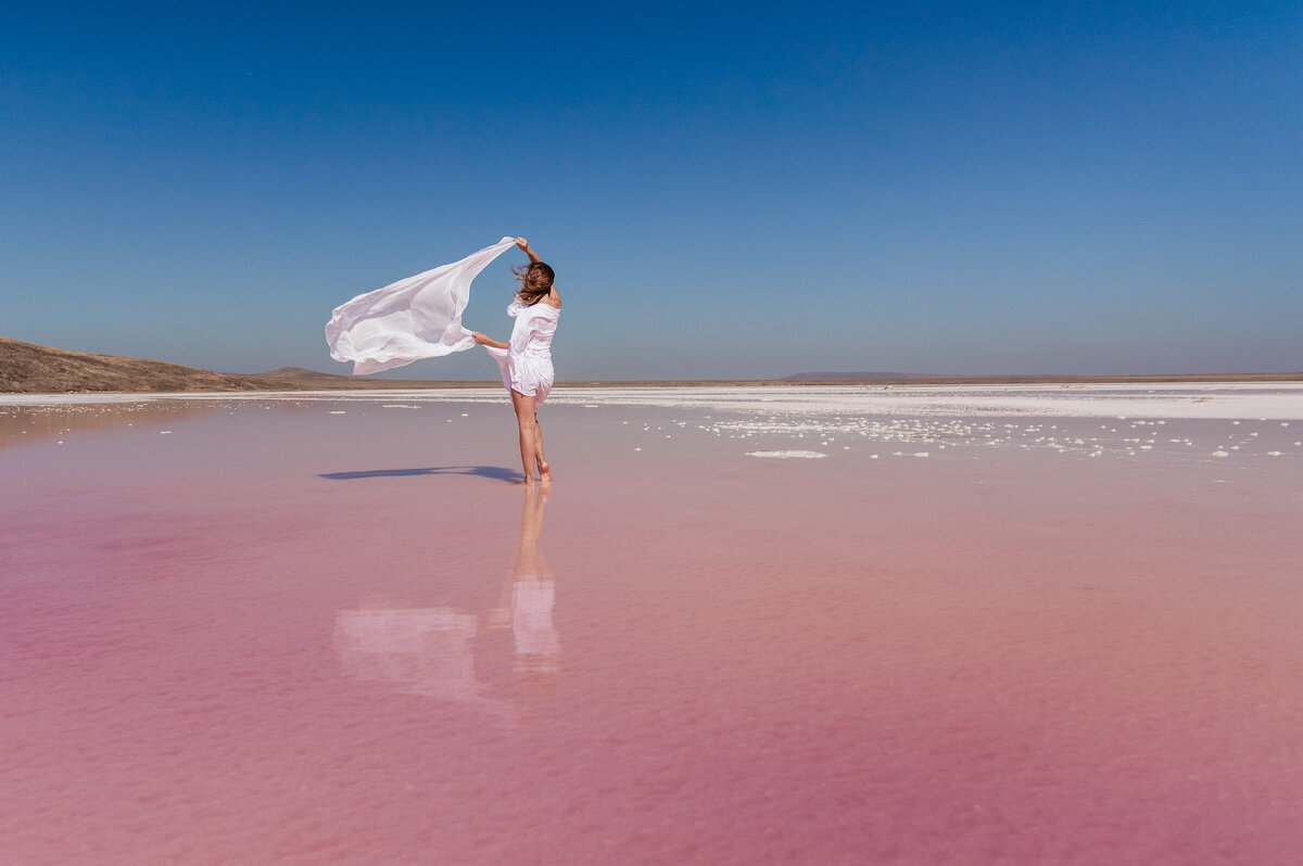 Розовое (Кояшское) озеро в Крыму. Фото автора