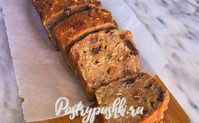 В этом рецепте используется цельнозерновая мука и яблочное пюре, а также в нём нет яиц и сахара. Поэтому этот вариант приготовления подойдёт всем, кто следит за своей фигурой.