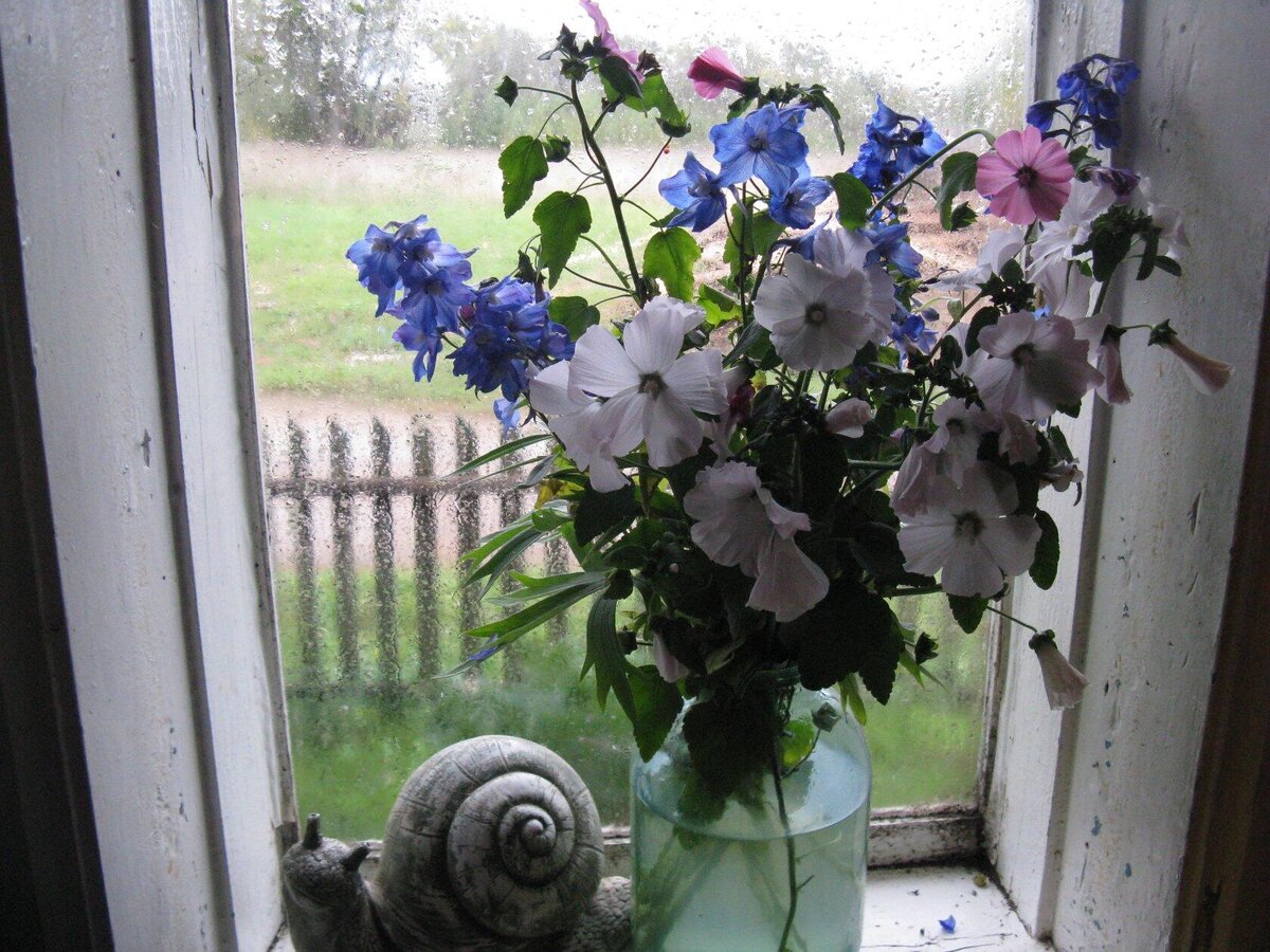 Деревенское окошко, фото автора.