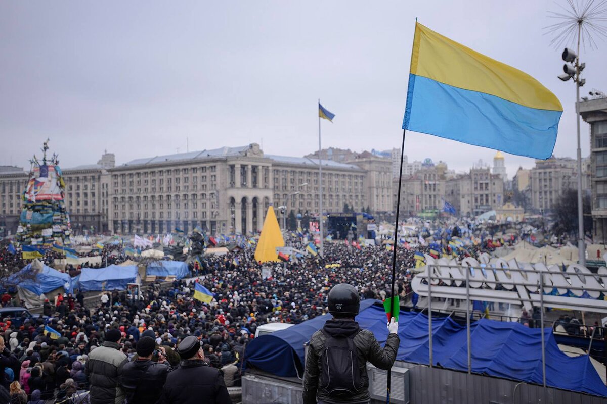 Евромайдан это. Евромайдан на Украине в 2014. Киев 2013 Майдан. Майдан 2014 площадь независимости. Гос переворот Украины 2014.