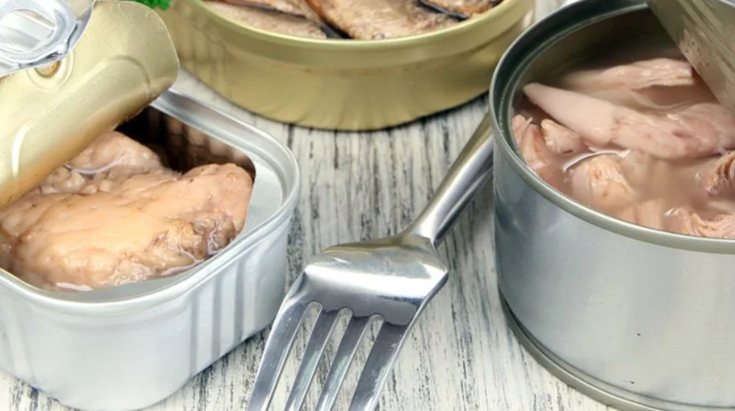https://iz.ru/1095288/2020-12-03/roskachestvo-obnaruzhilo-v-konservakh-pecheni-treski-vidovuiu-podmenu