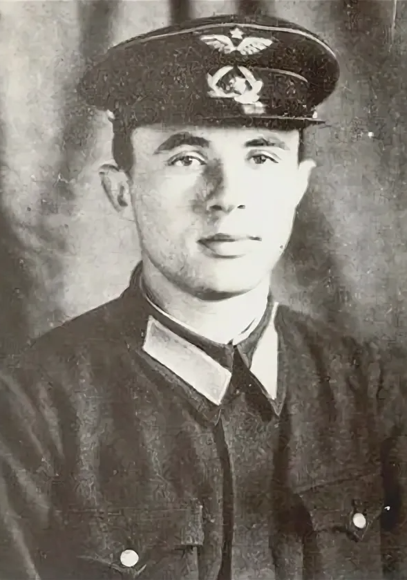 Михаил Степанович Лиховид. Источник фото: http://soviet-aces-1936-53.ru/abc/l/lihovid.htm