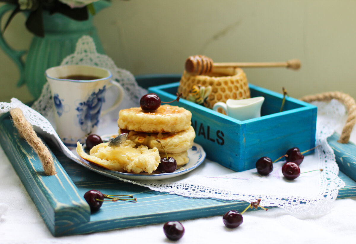 Дрожжевые оладьи-сырники от Елены @urbanistka_vl Некрасовой.