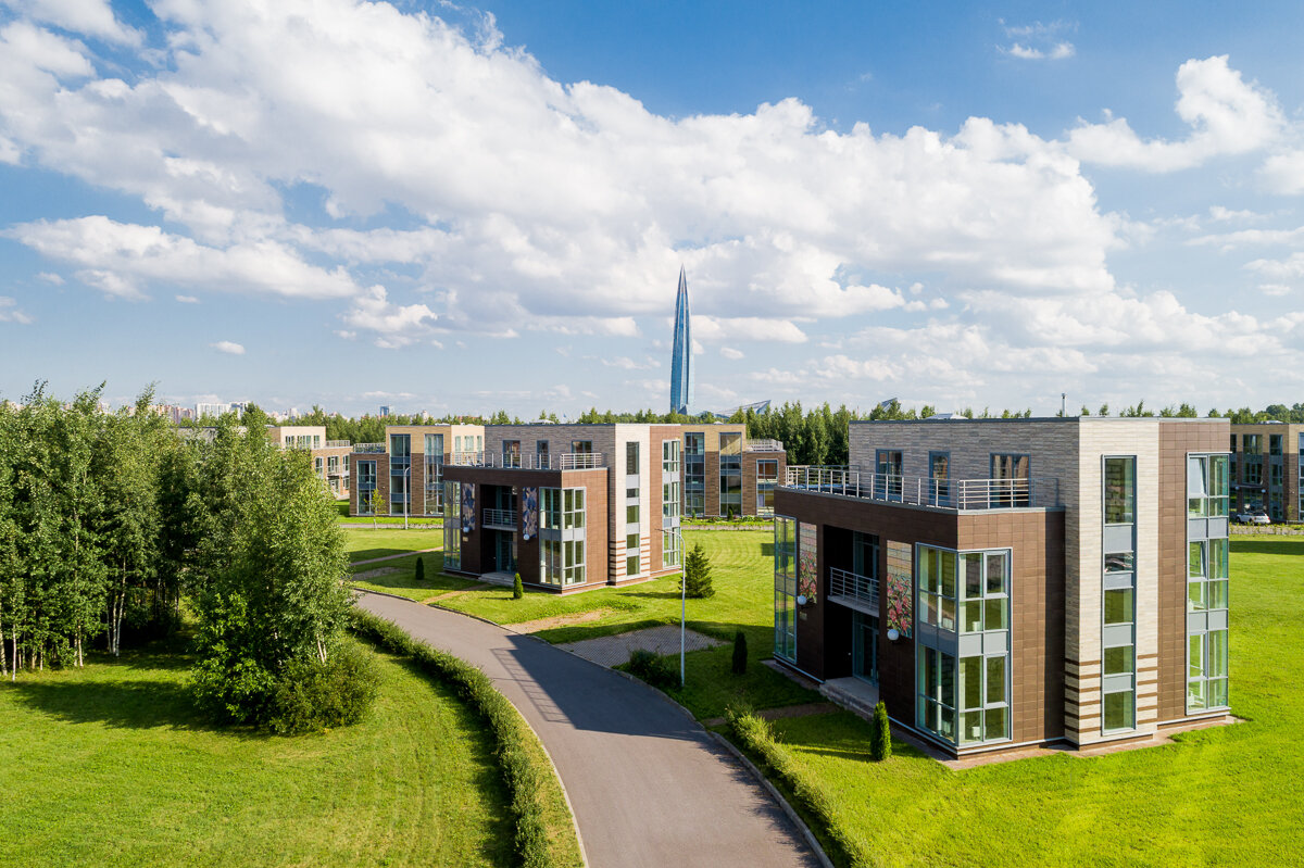 Внутренняя территория квартала.