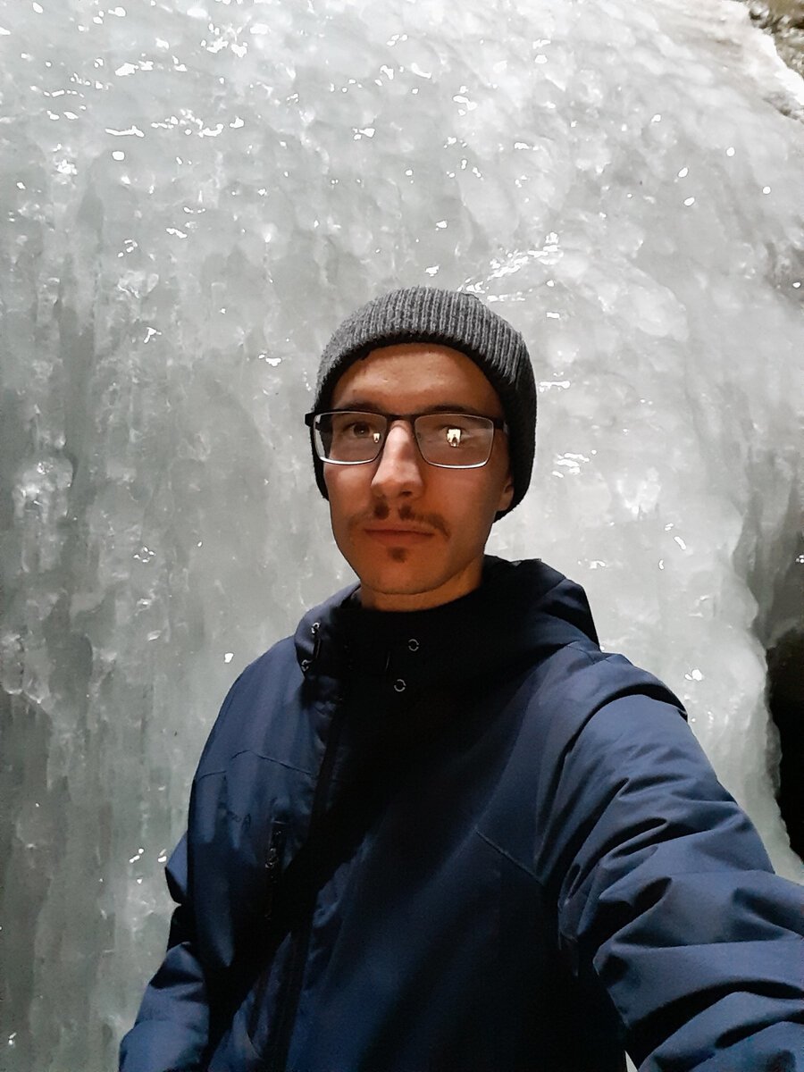 Возле Салтинского водопада.