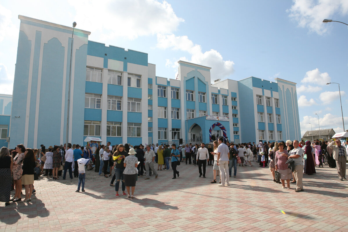 В Фонтанах у детей появилась школа, носящая имя А. Абденановой