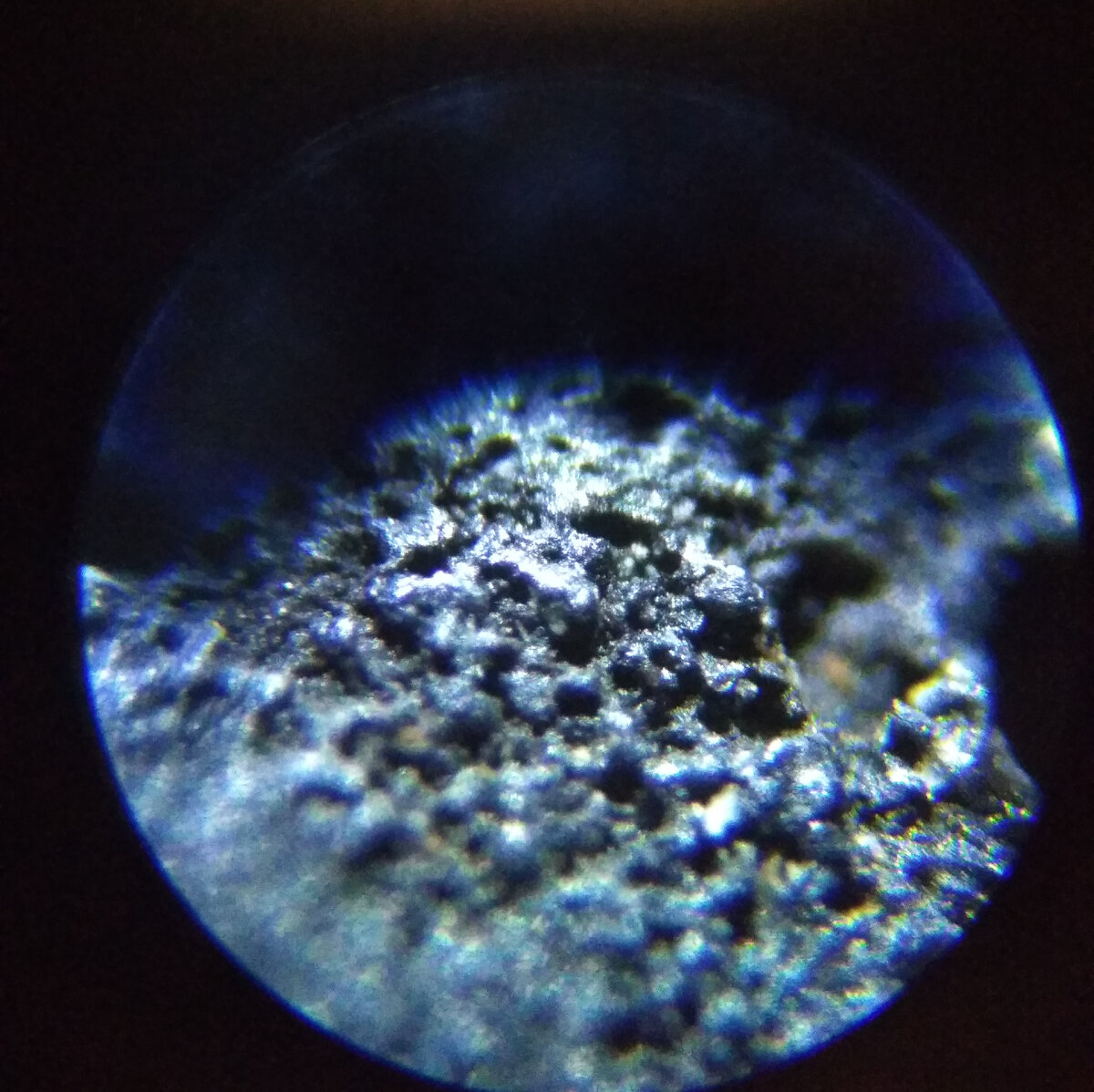 Челябинский метеорит под микроскопом