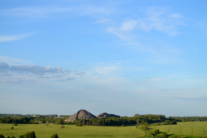 Вид на угольный отвал в Тульской области. Фото: Иван Семенков