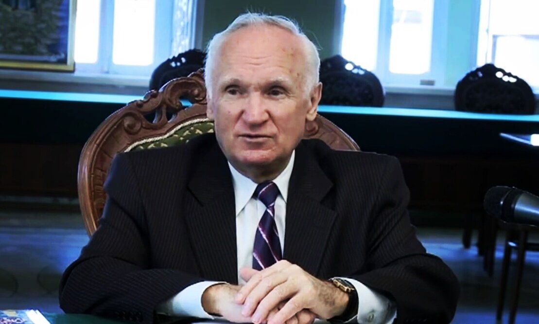Алексей Ильич Осипов — учёный-богослов, педагог и публицист, доктор богословия,  заслуженный профессор Московской духовной академии, апологет, проповедник, писатель, православный катехизатор. 
