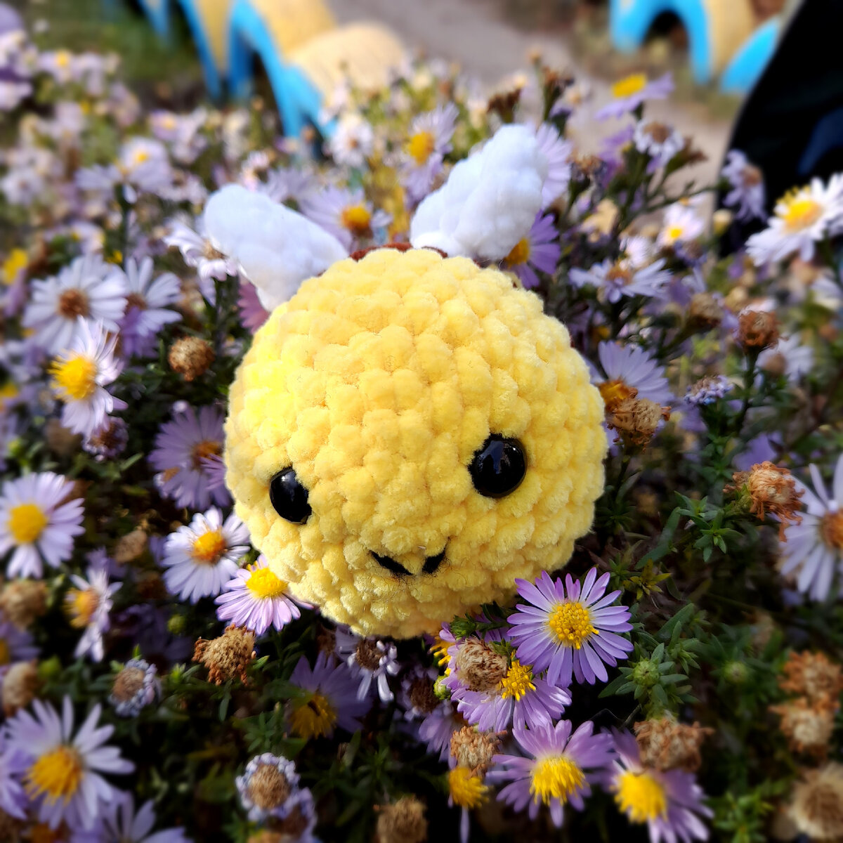 Пчелка амигуруми