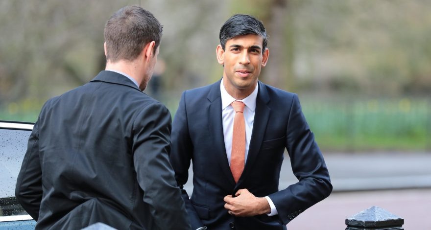 Риши Сунак так и хочет в министры.  фото: картинки  яндекса.