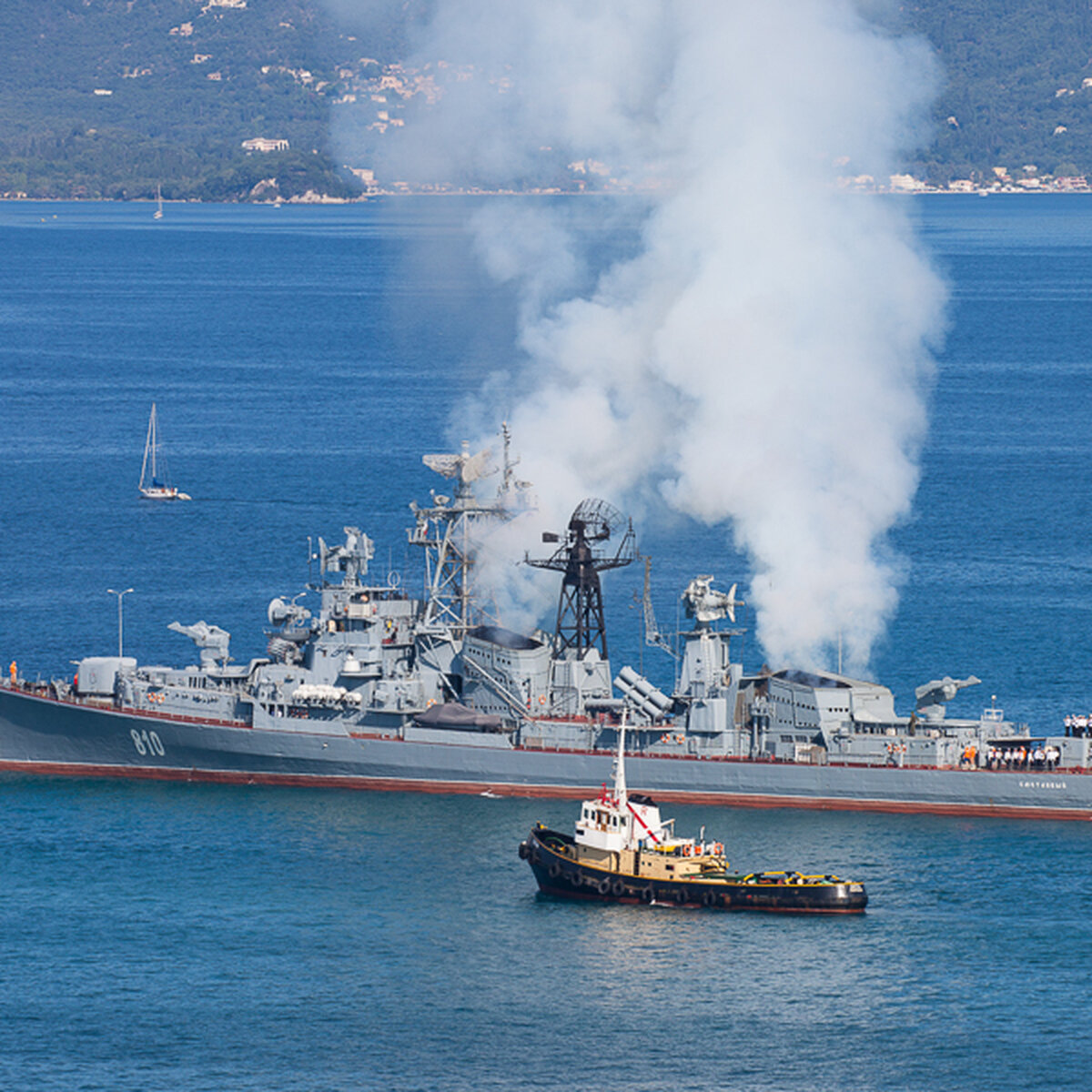 надводные беспилотники украины. сметливый сторожевой корабль. атака на корабль в крыму. самолеты нато над черным морем. атака на корабль в крыму.