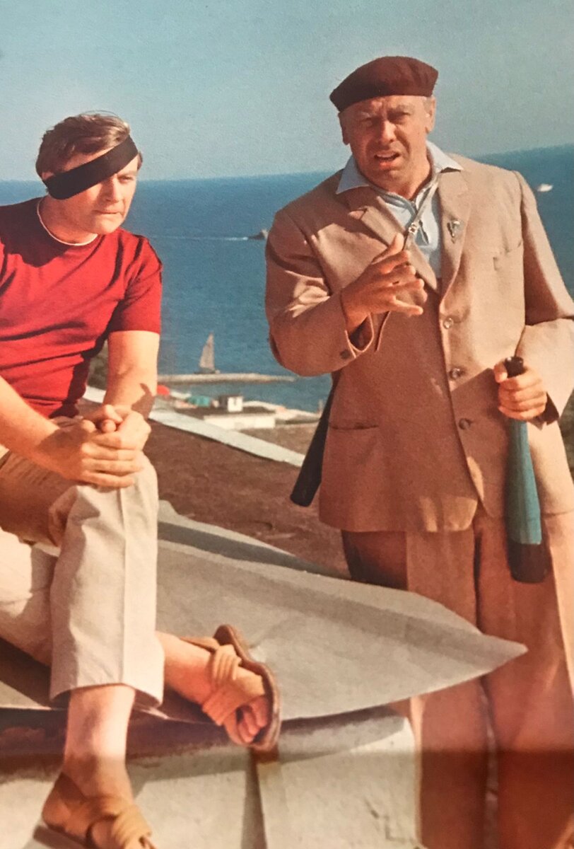 Кадр из фильма "Бриллиантовая рука", 1968 год