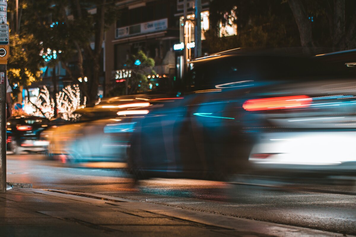     Как машины-невидимки обманывают камеры ГИБДД?