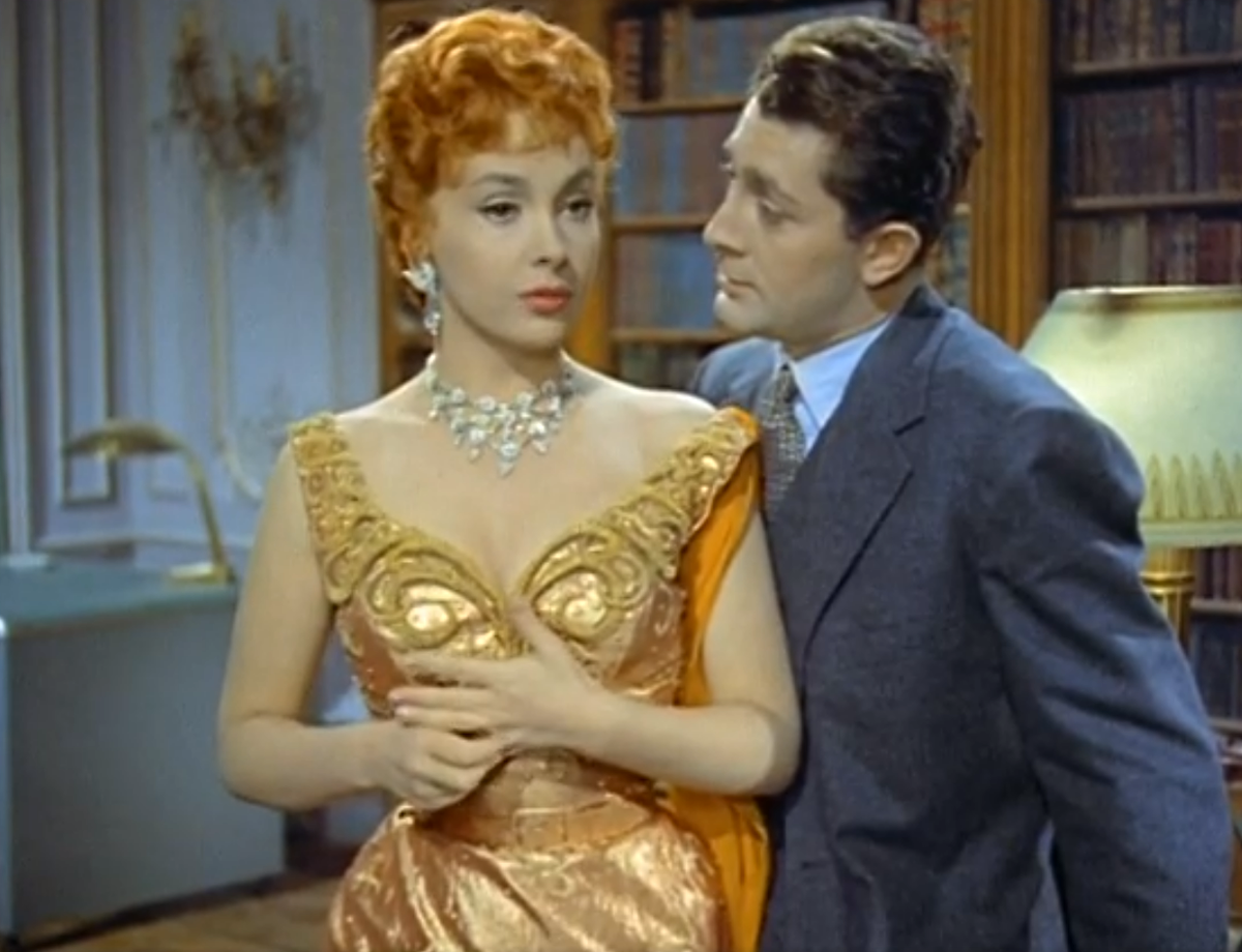 Герой Жан-Клода Паскаля одаривал героиню Джины Лоллобриджиды роскошными подарками