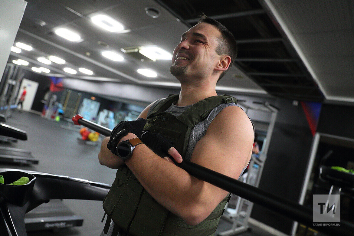 ​Нияз: «Я же не военный, проходил, как и многие, “срочку” в 2011-12 годах, после окончания вуза. Хоть служба уже давно позади, но часть моей души навсегда осталась в армии». Фото: © Михаил Захаров / «Татар-информ»