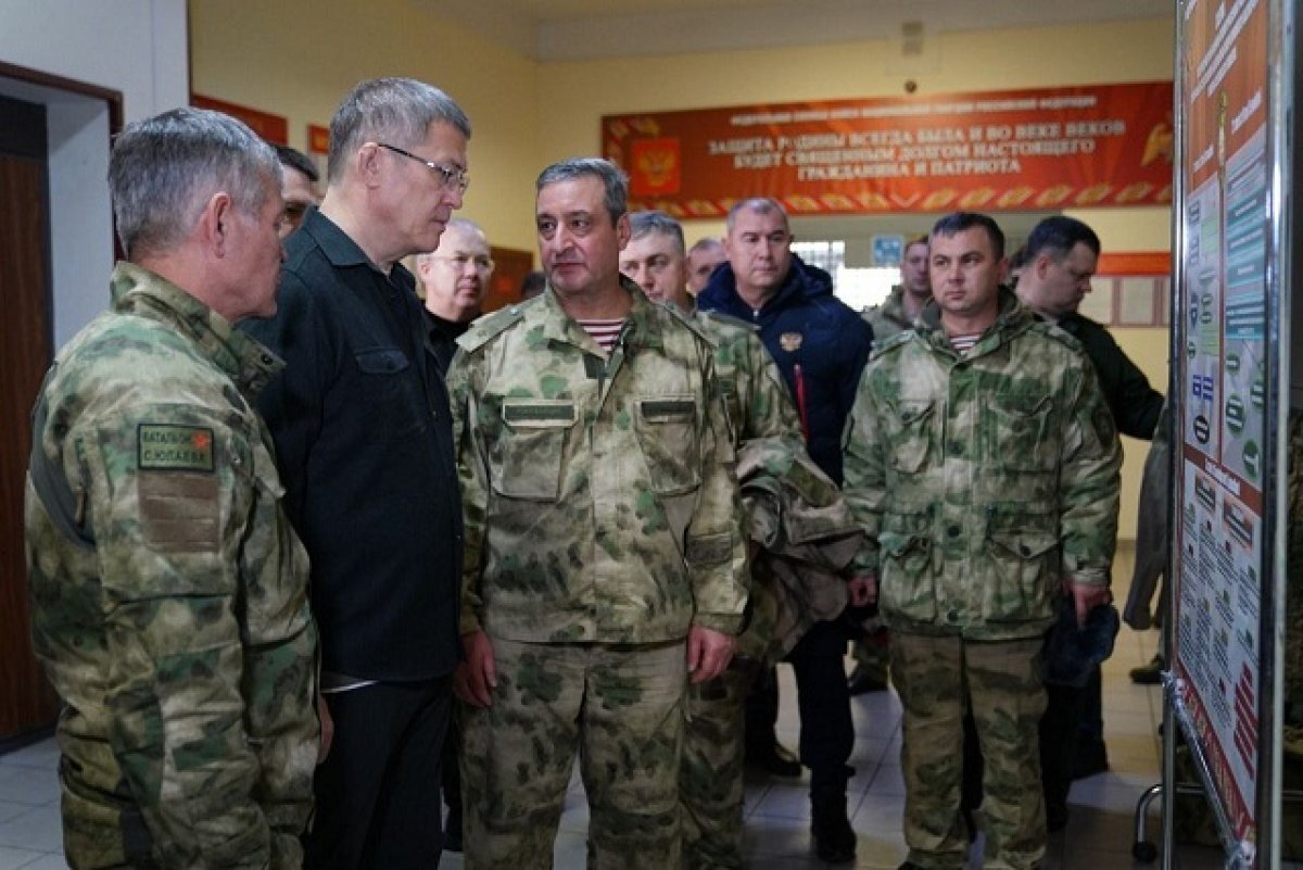    Хабиров встретился с башкирским батальоном имени Салавата Юлаева