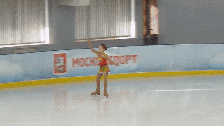 в заходе на тройной лутц