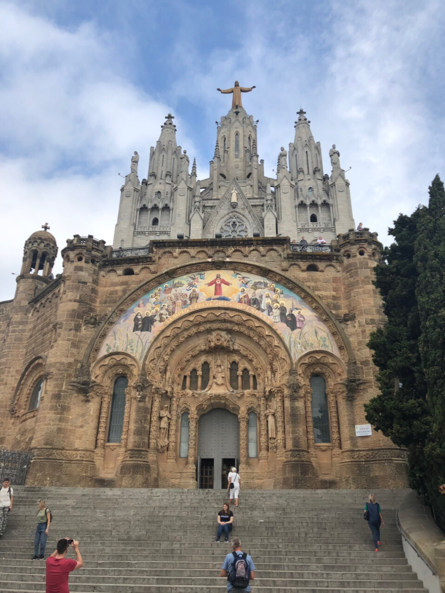 Храм сердца Христа в Барселоне